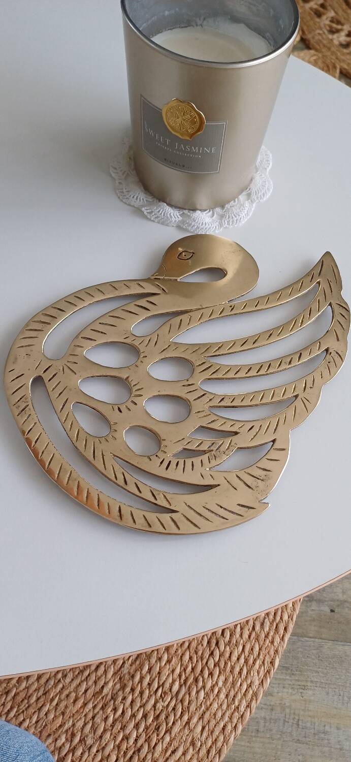 Brass swan trivet