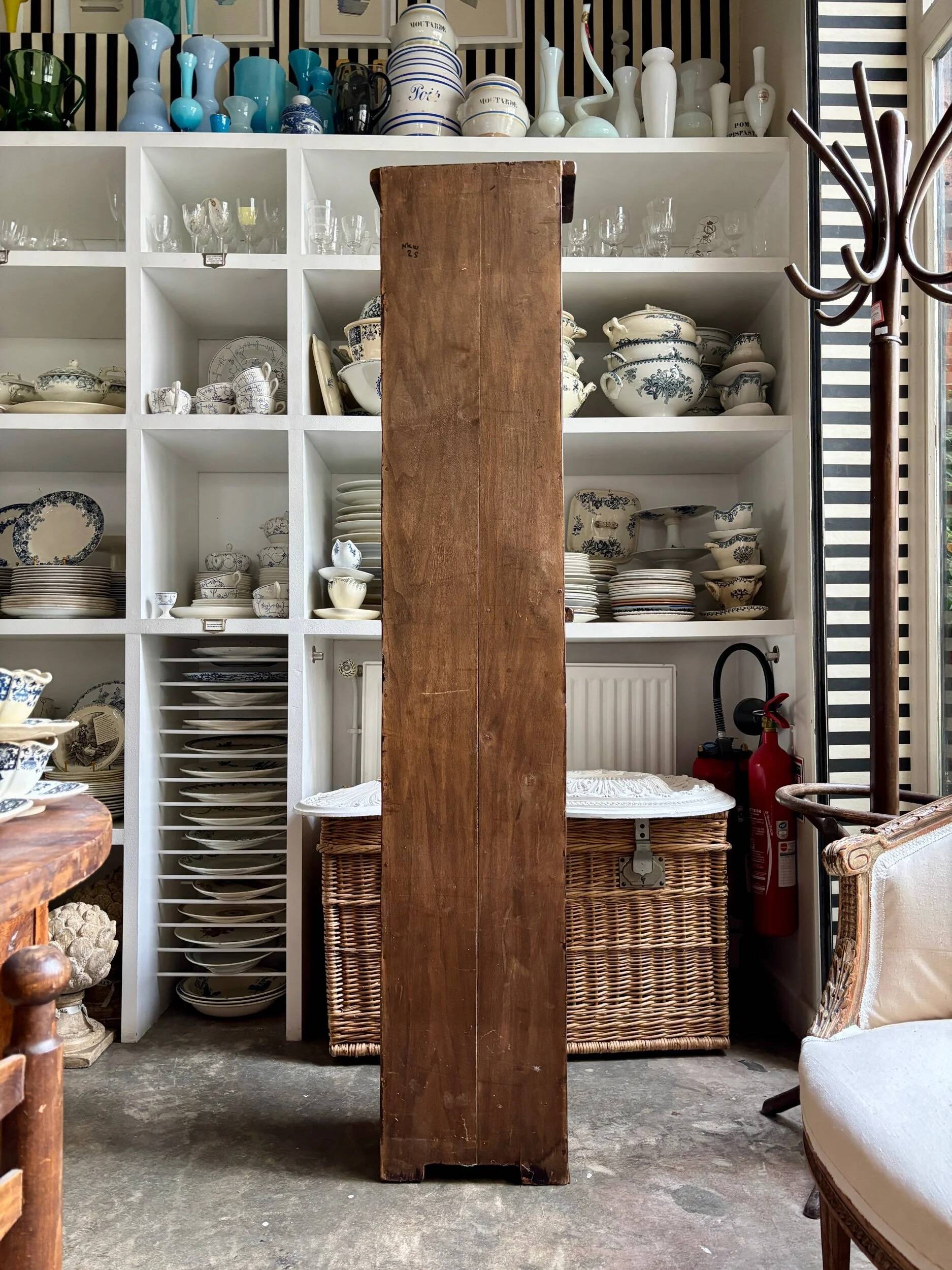 Meuble de rangement en bois foncé - XVIIIème