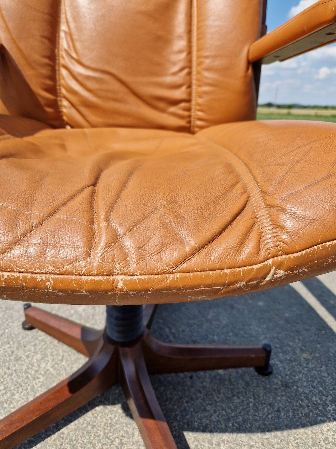 Set of 2 vintage Scandinavian armchairs co.fe.mo Italy 1970