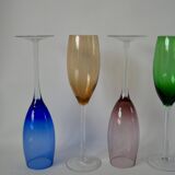 Set of 5 designer champagne flutes in colored glass from the 70s