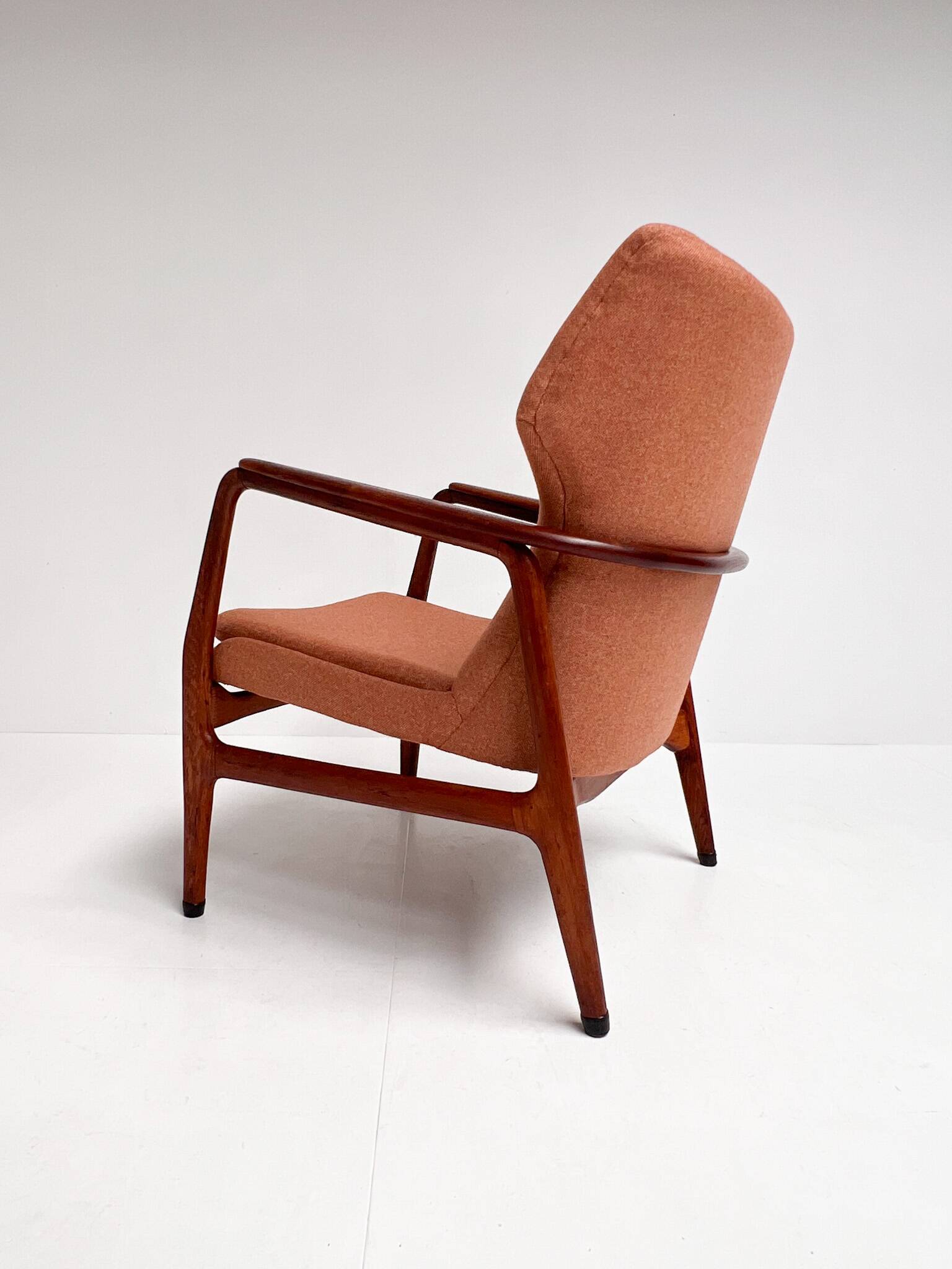Re upholstered Edith armchair by Bovenkamp, 1960’s