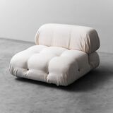 Camaleonda armchair in white cotton: retro-modern style from the 70s.