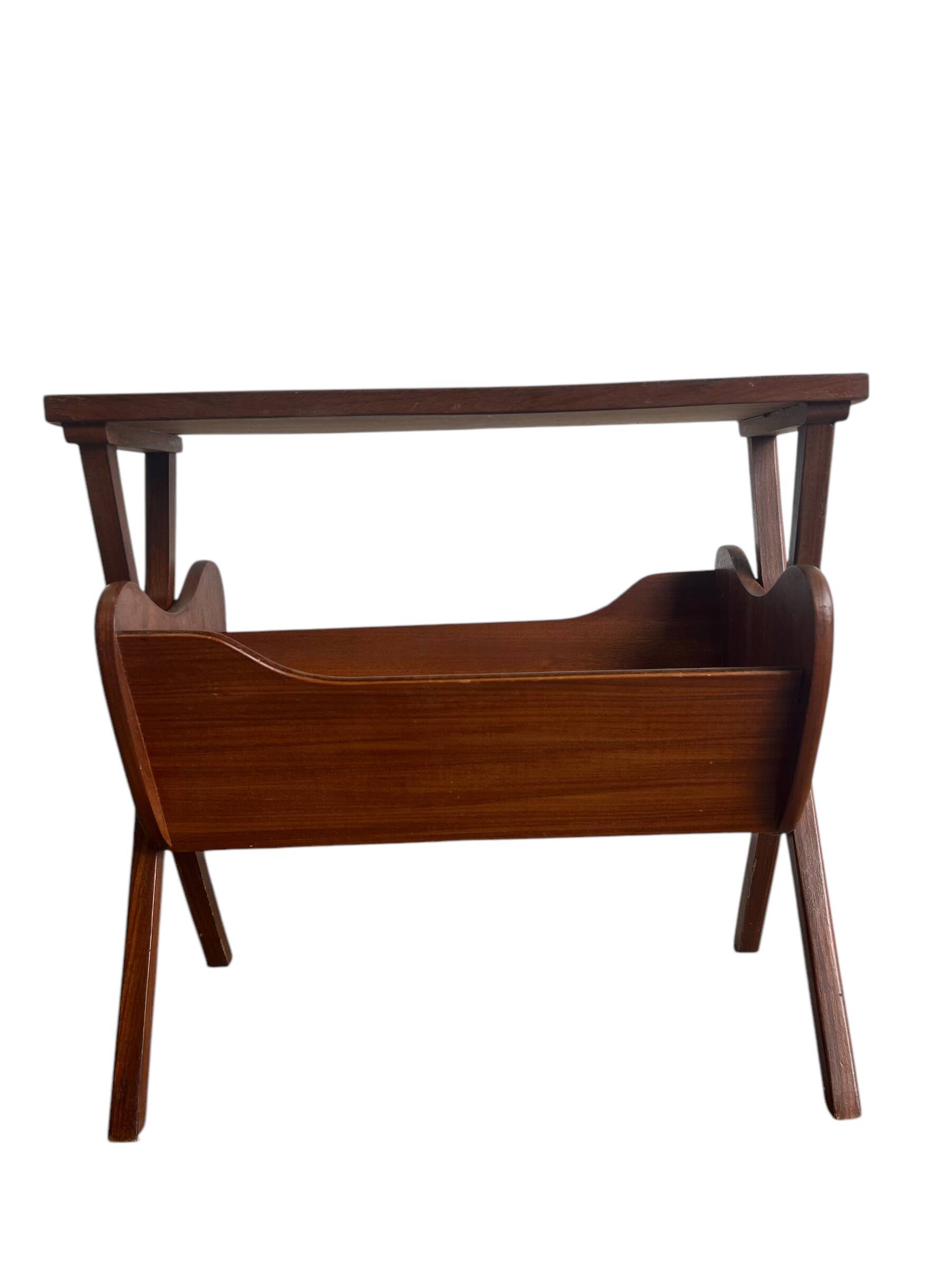 Porte-revues/table d'appoint vintage en teck 'Van Teeffelen'