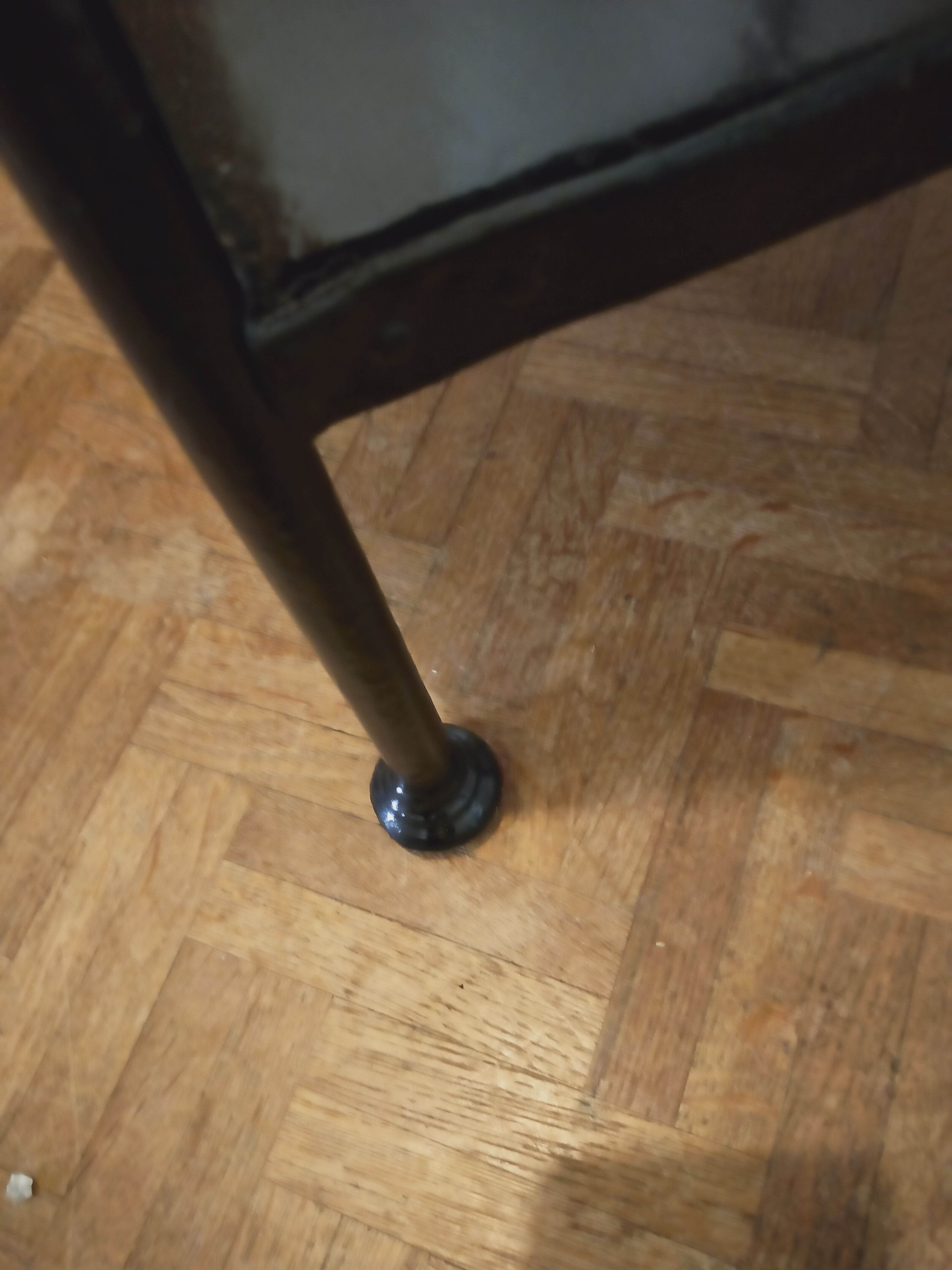 Hospital iron bedside