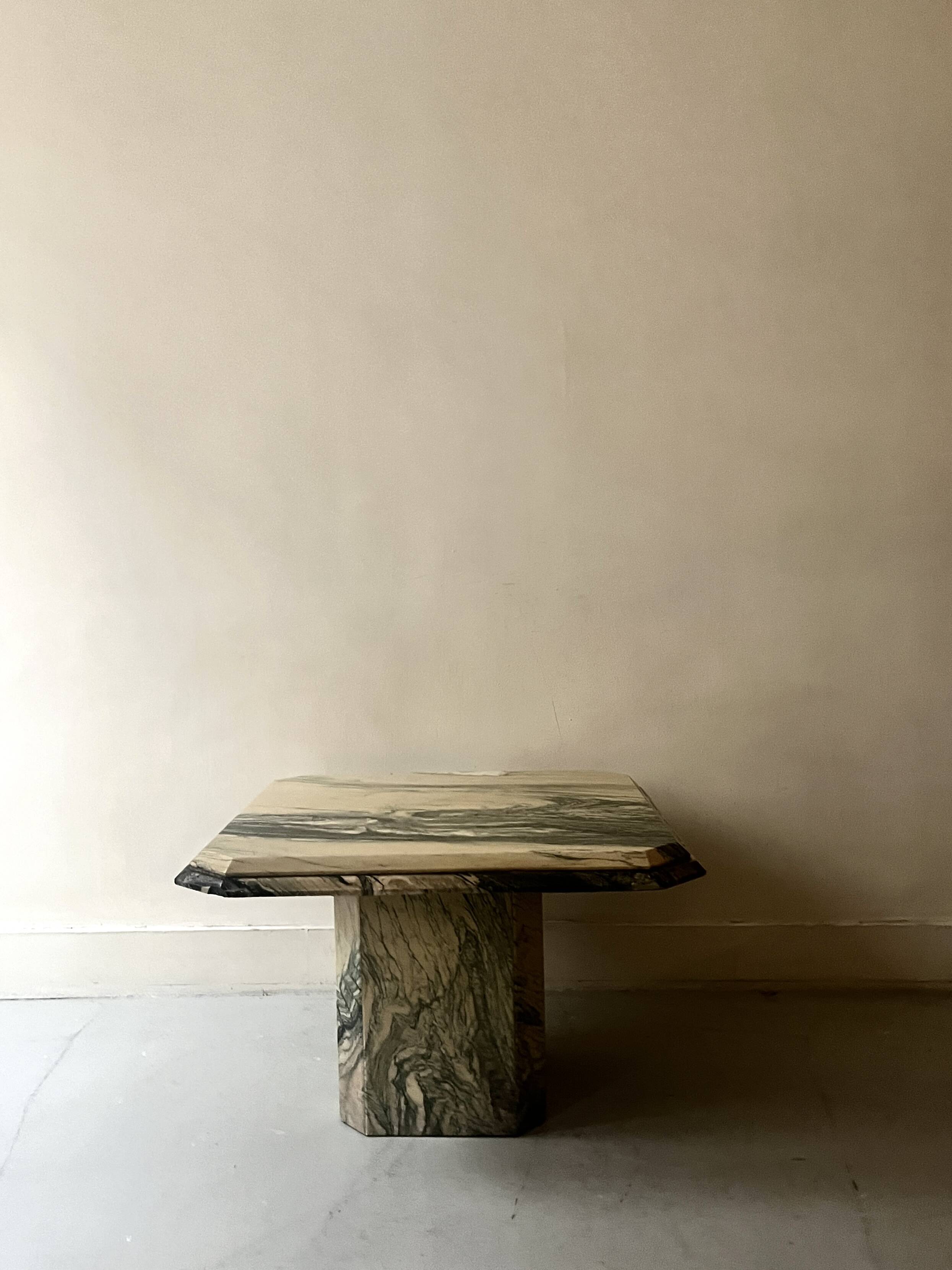 Octagonal coffee table in Italian beige/green veined marble, design 1970
