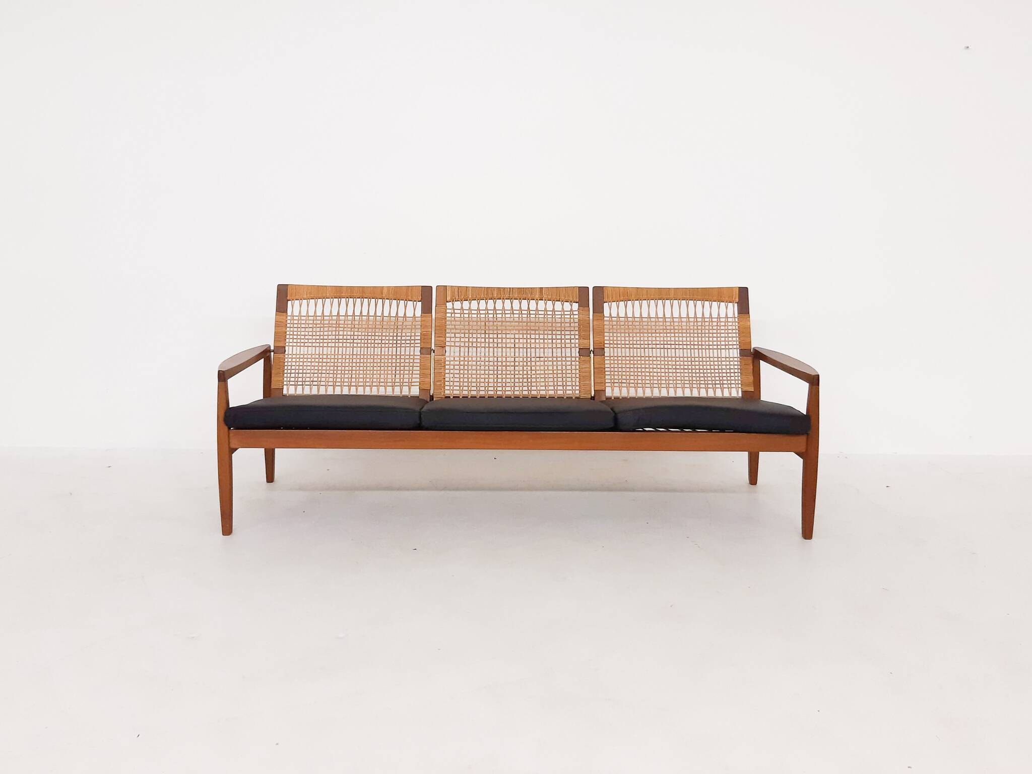 Hans Olsen for Brdr Juul Kristensen, rattan backed sofa, Denmark 1950s