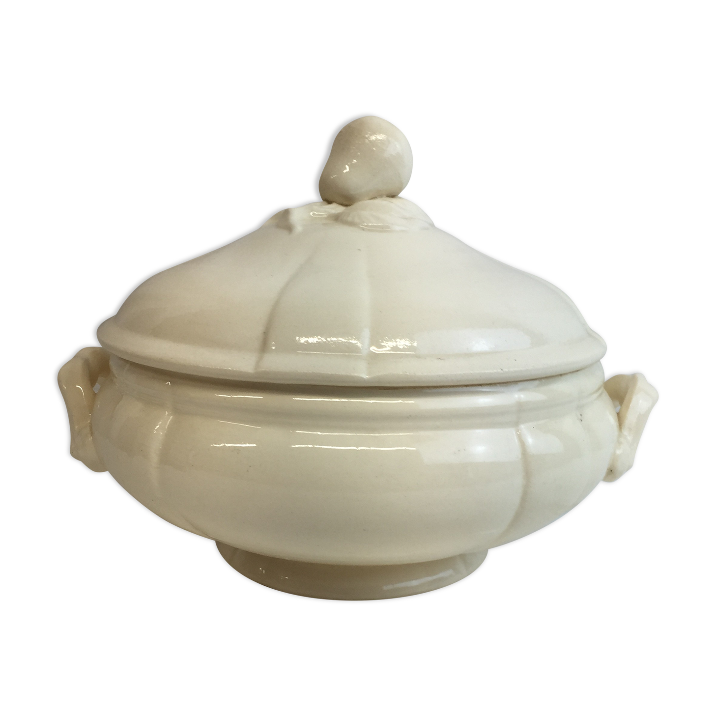 Soupière or vegetable color Ivory made in France Digoin Sarreguemines, 1920s