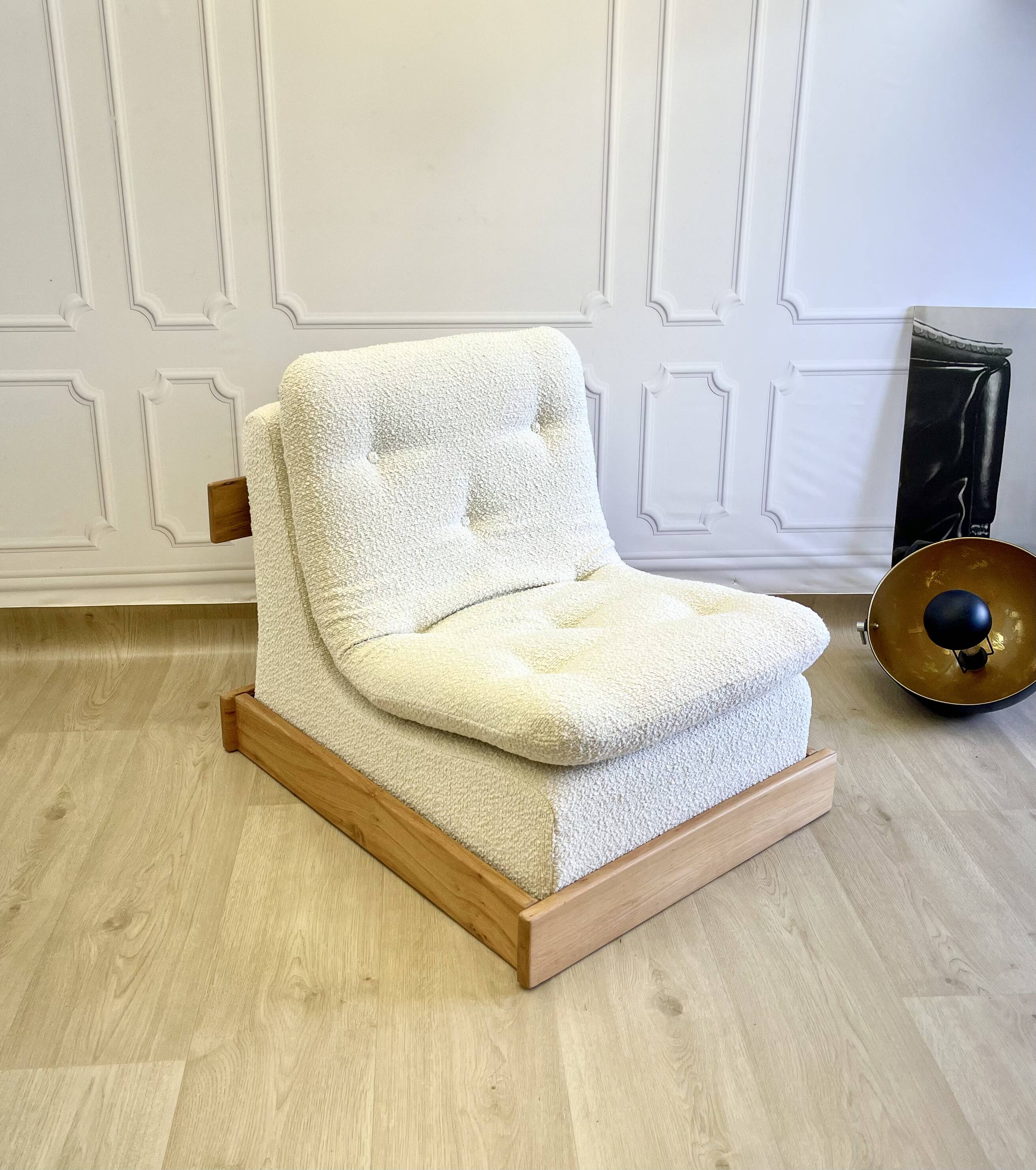 Vintage brutalist armchair in oak – ecru boucle fabric