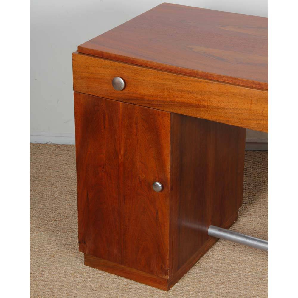 Modernist wooden desk, work from the 1940s.