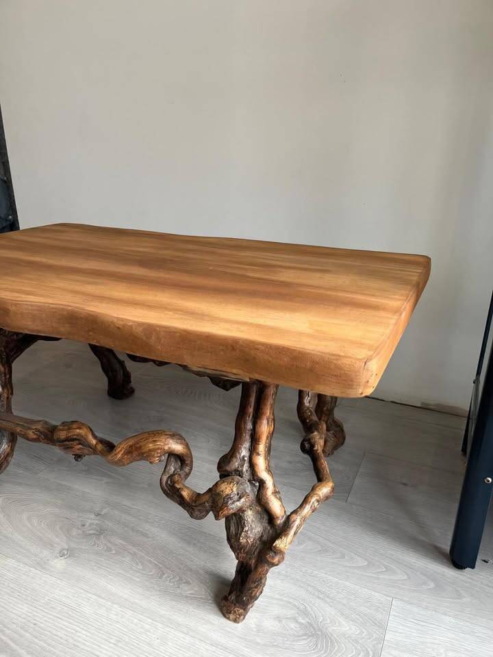 Solid wood coffee table - oak + vine roots