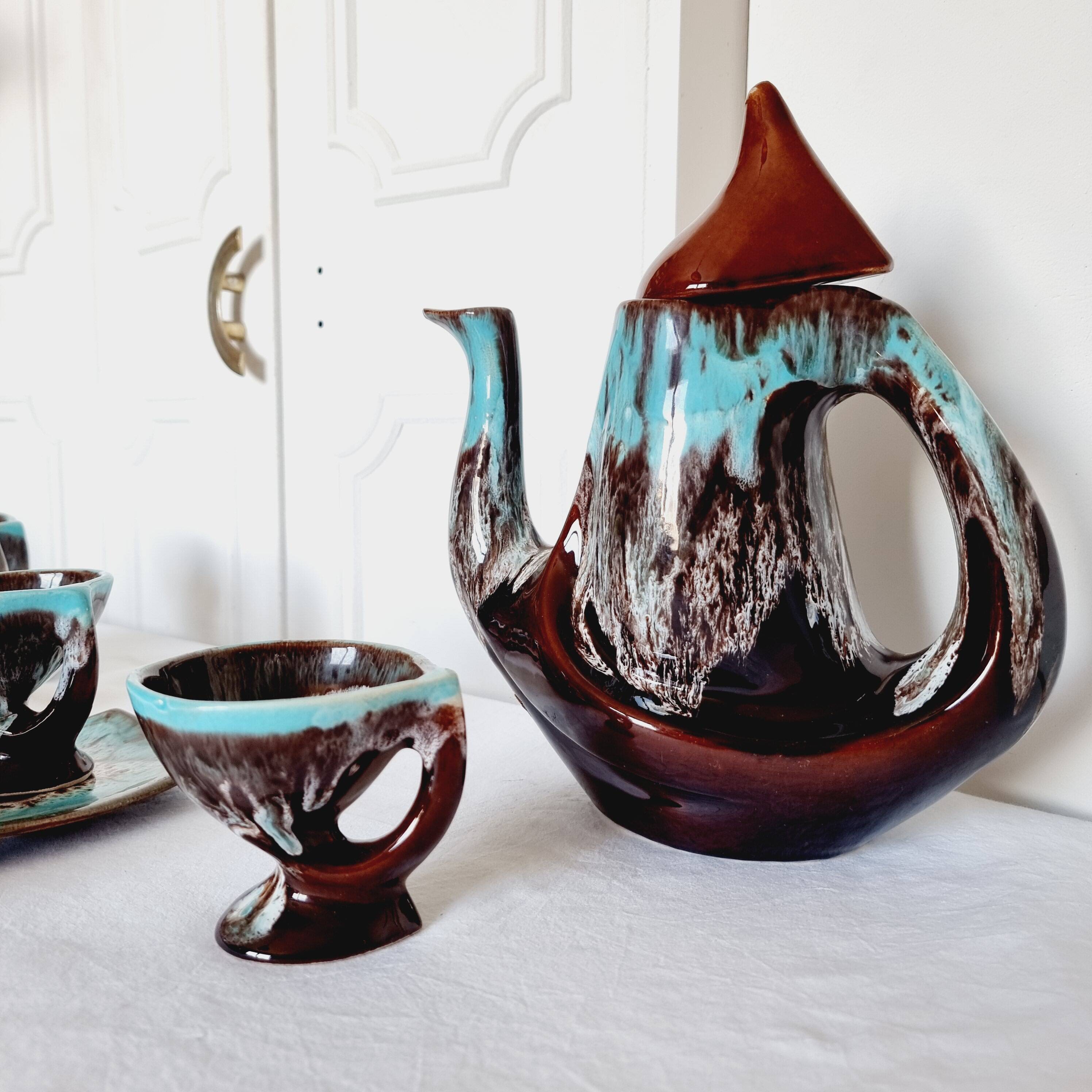 Impressionnant service à café français en céramique de Vallauris, design de style milieu du siècle