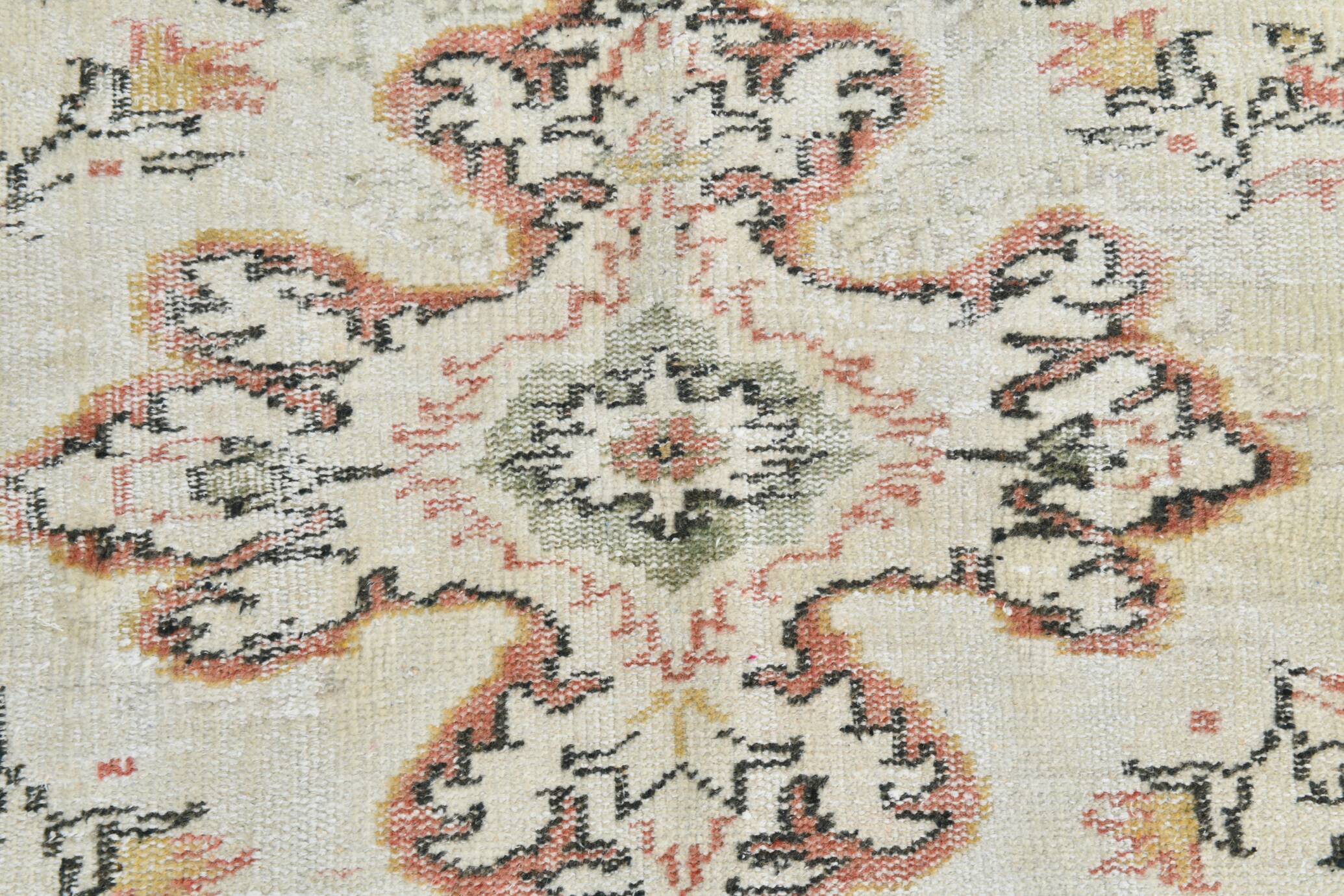 6x9 Persian Classic Cream & Black Vintage Rug, 183x287Cm