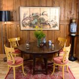 Folding round table in 18th century oak wood
