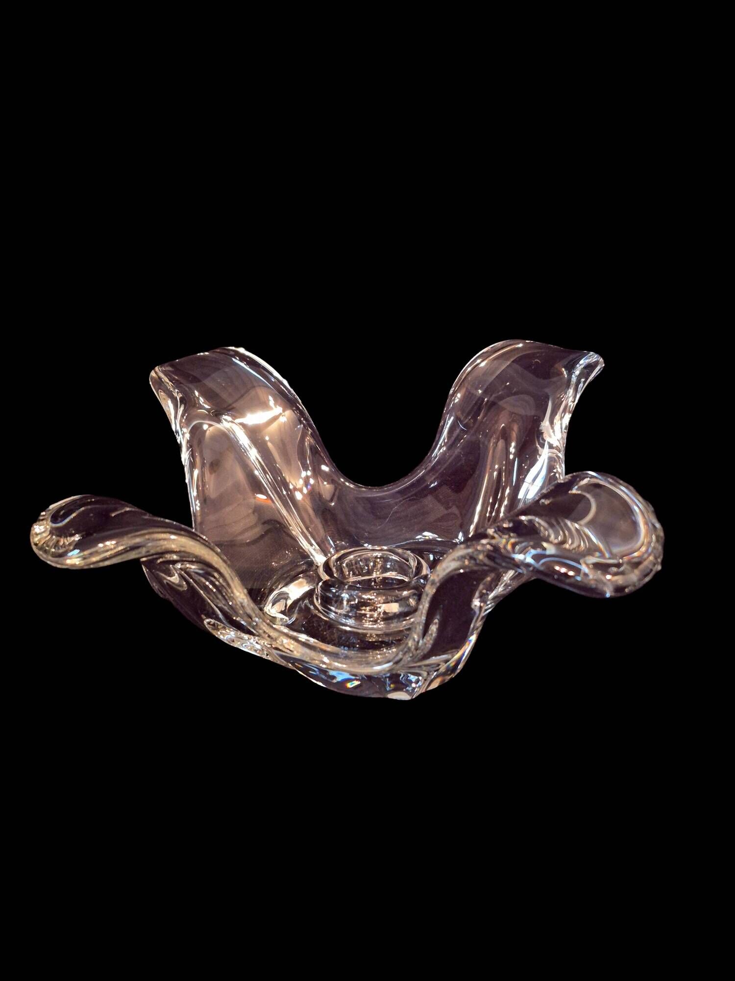 Crystal candlestick from Bayel, flower petal shape A559