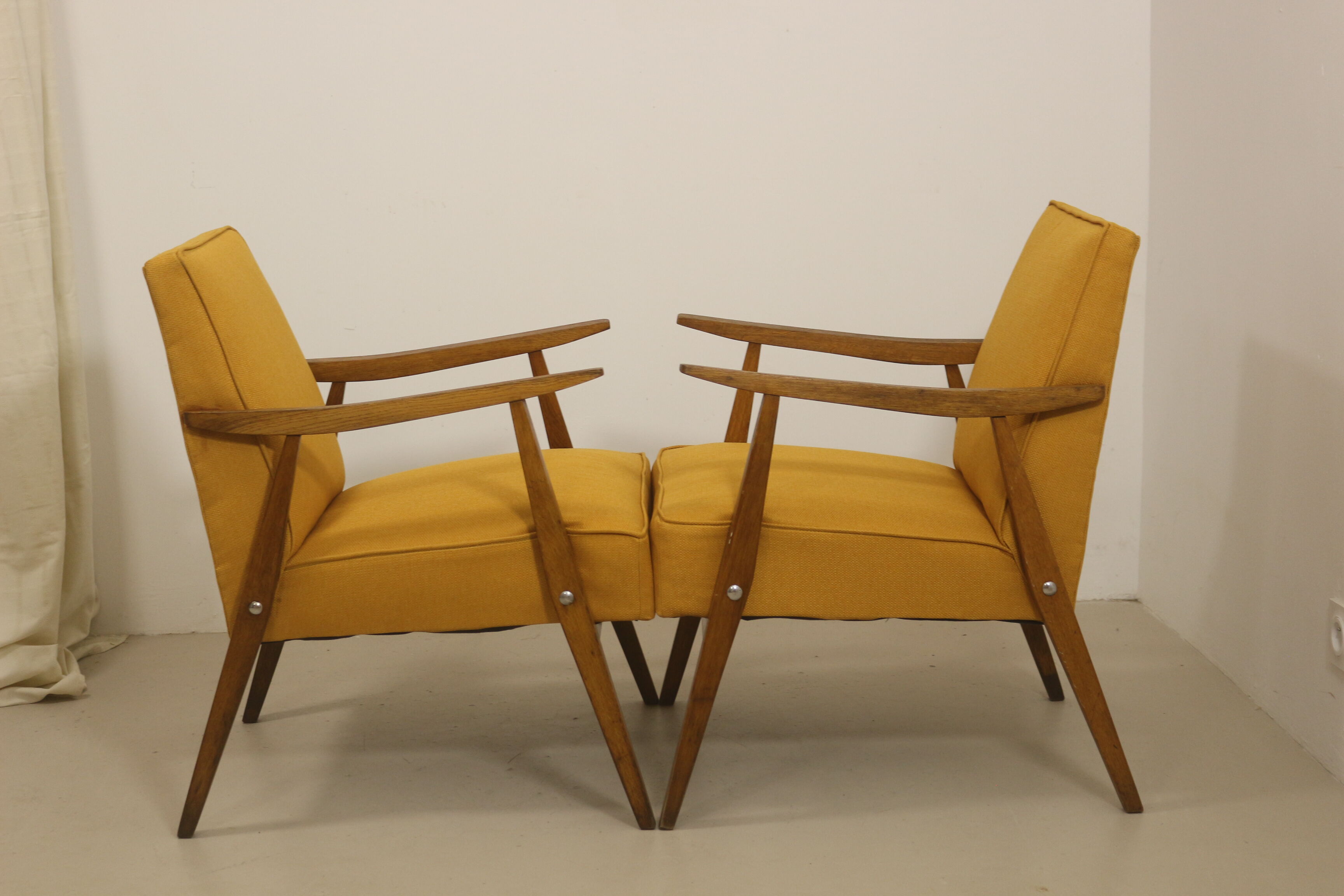 Pair of Scandinavian armchairs 1960 curved armrests. Ref Mimosa