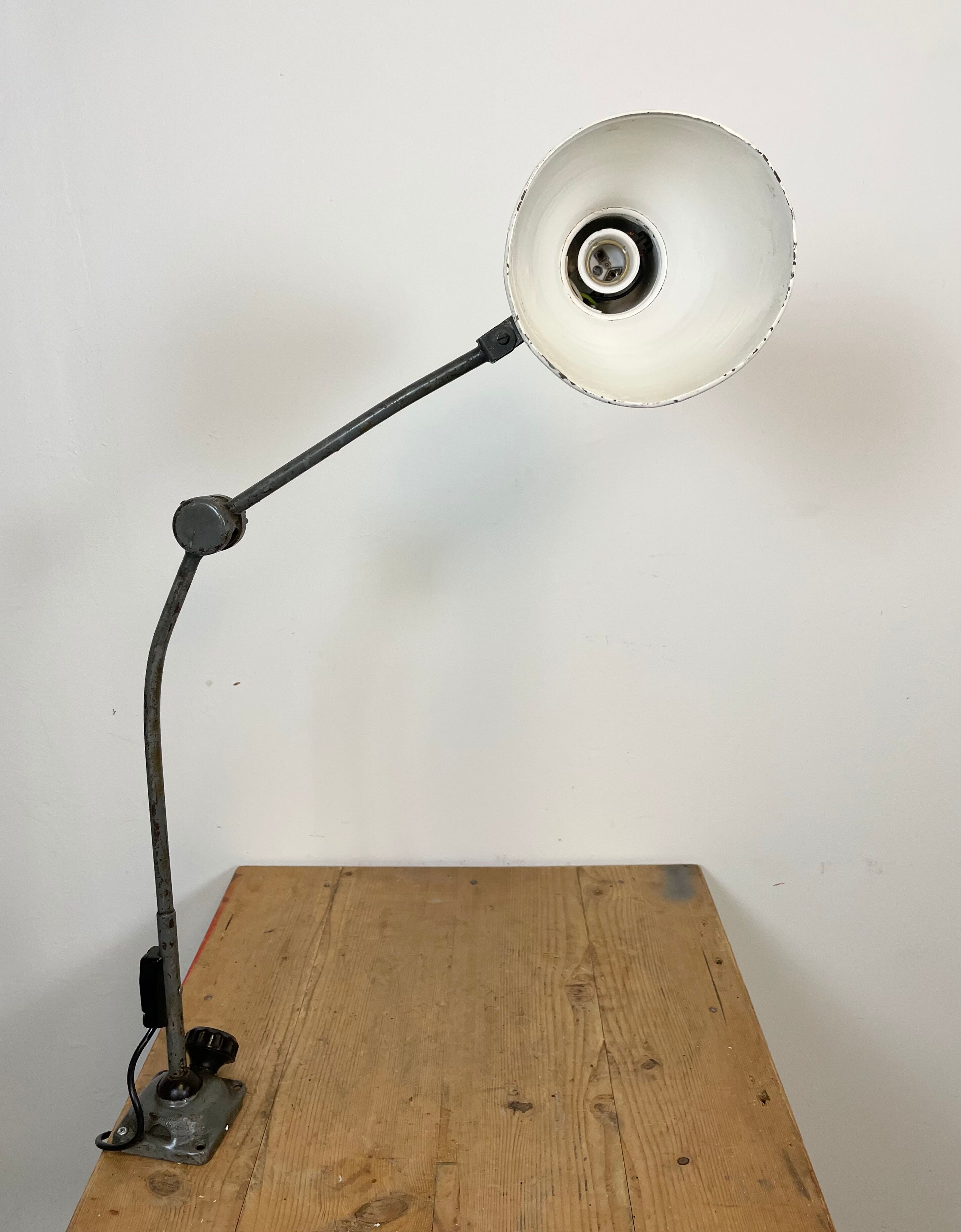 Lampe de table d’atelier industriel années 1960