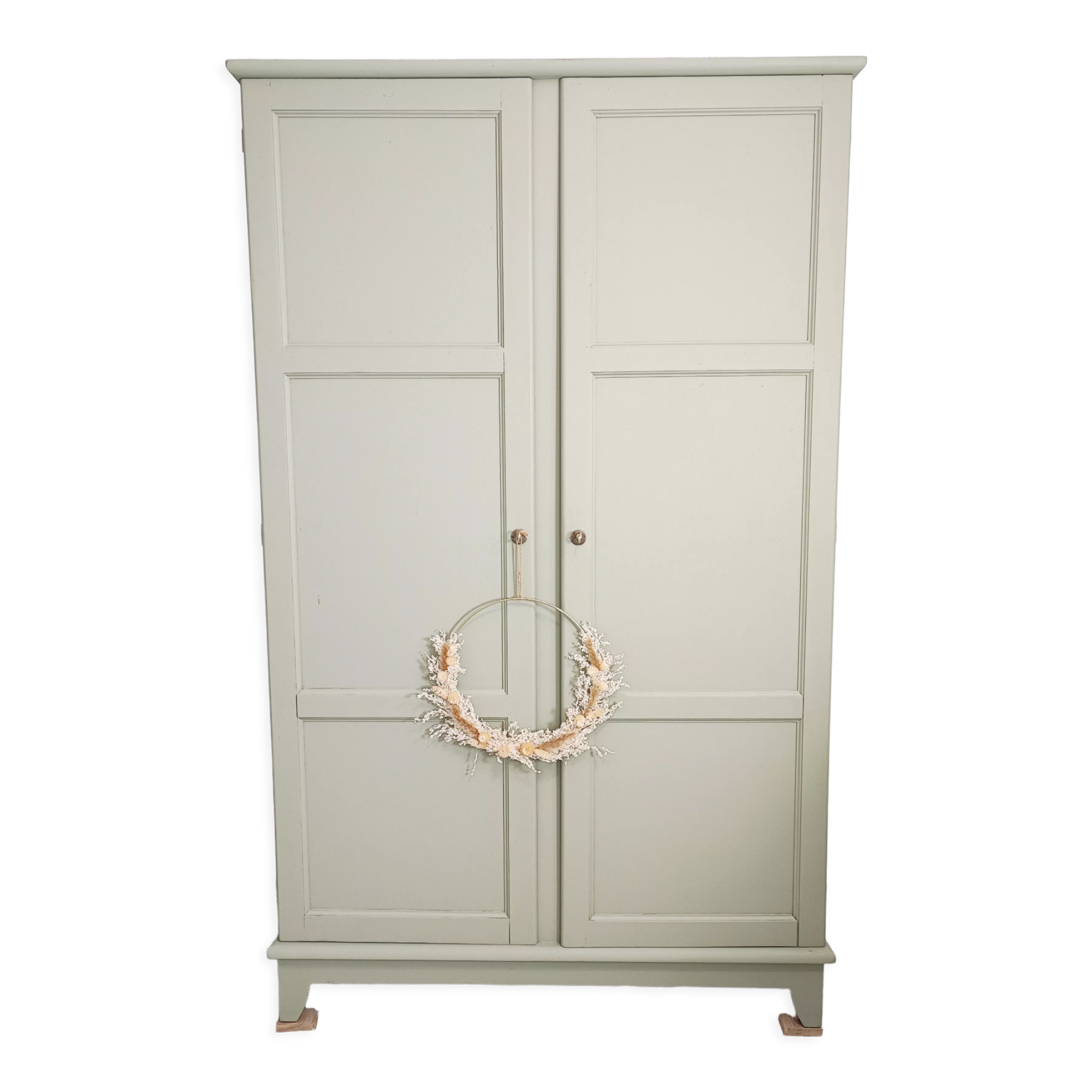 Almond green parisian wardrobe