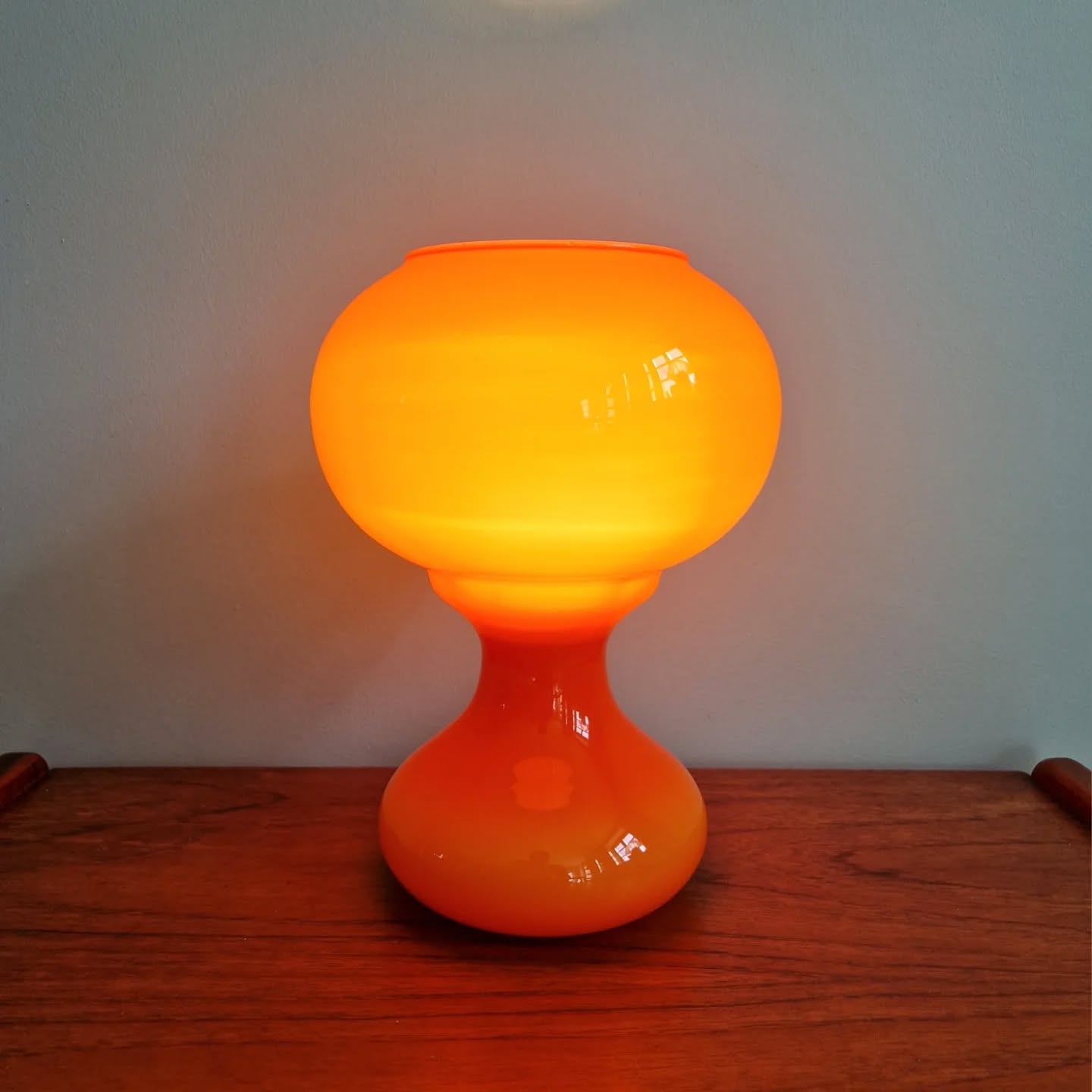 Space Age table lamp in orange glass, Massive, 1960