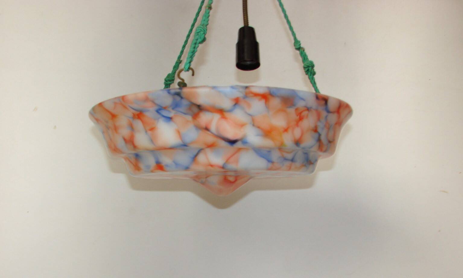 Suspension en verre, 1930