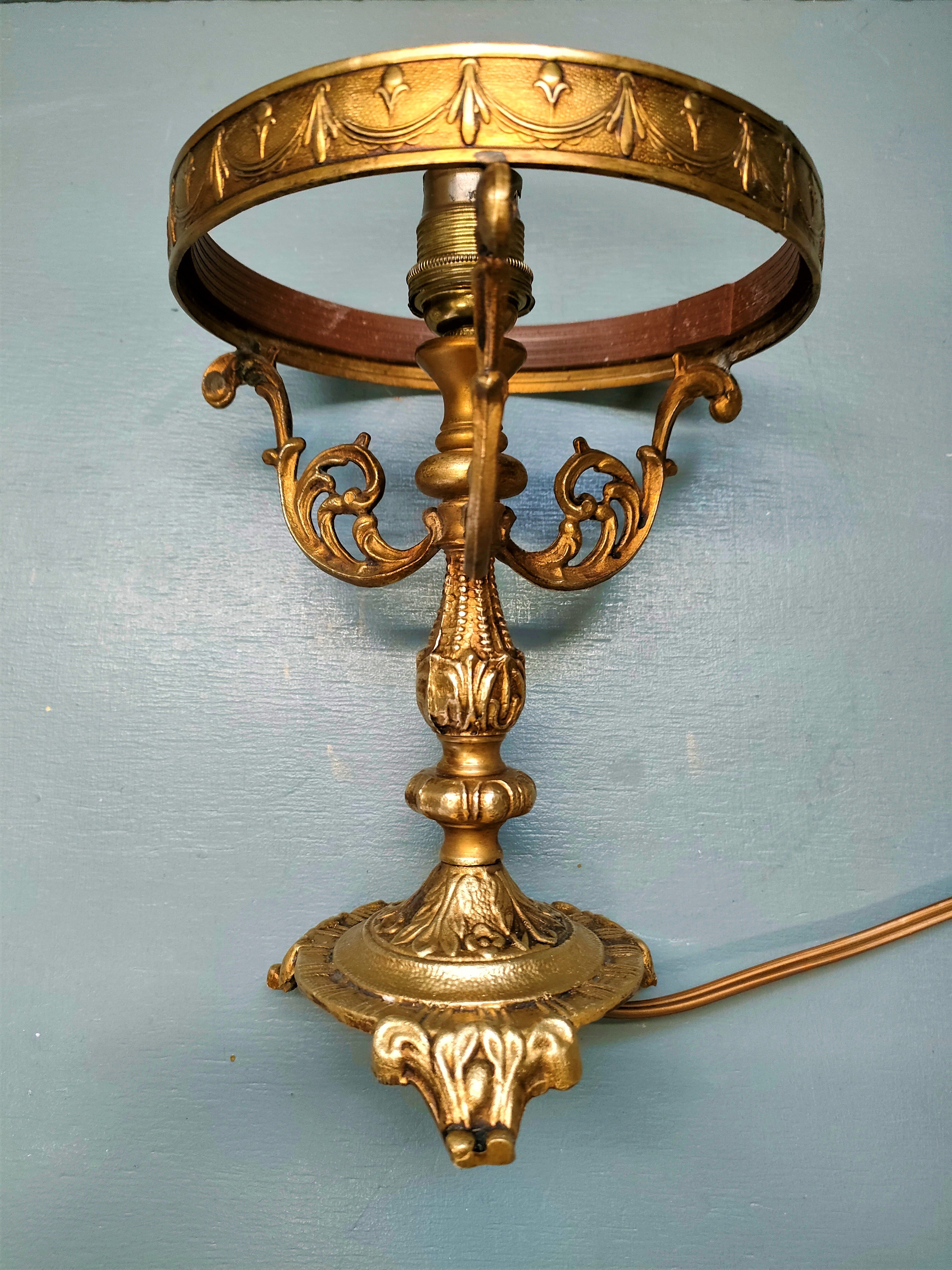 Tripod table lamp - Gilded bronze, opaline - 50s - France