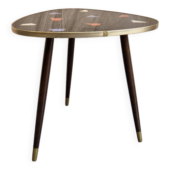 Tripod table