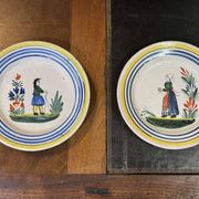 Pair of Quimper earthenware plates from the 1930s - D=17.5cm