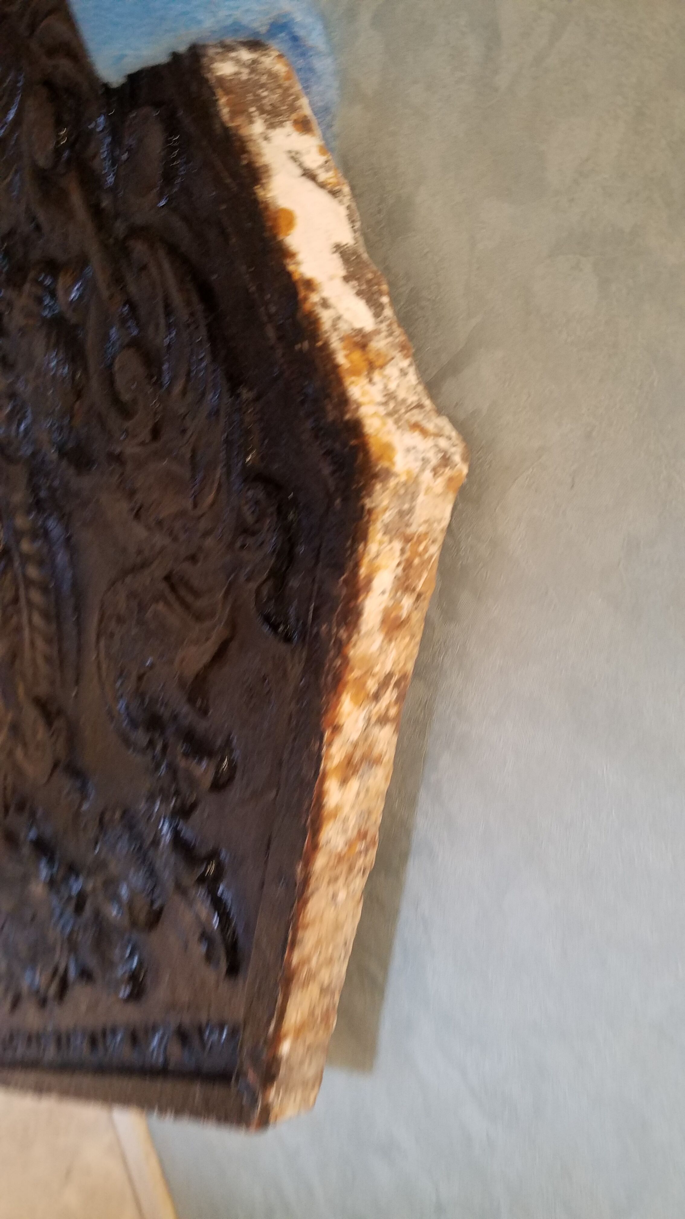 Plate and chenets of old chimney chenets