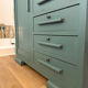 Armoire, secrétaire Art déco en bois massif