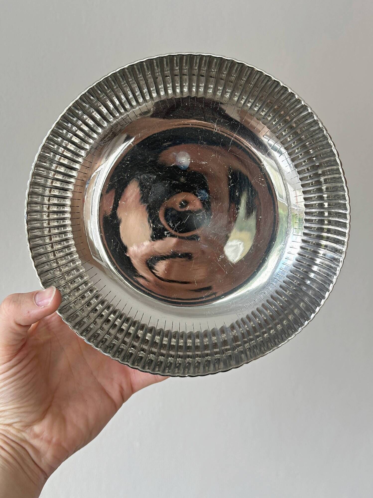 Silver stainless steel pedestal bowl