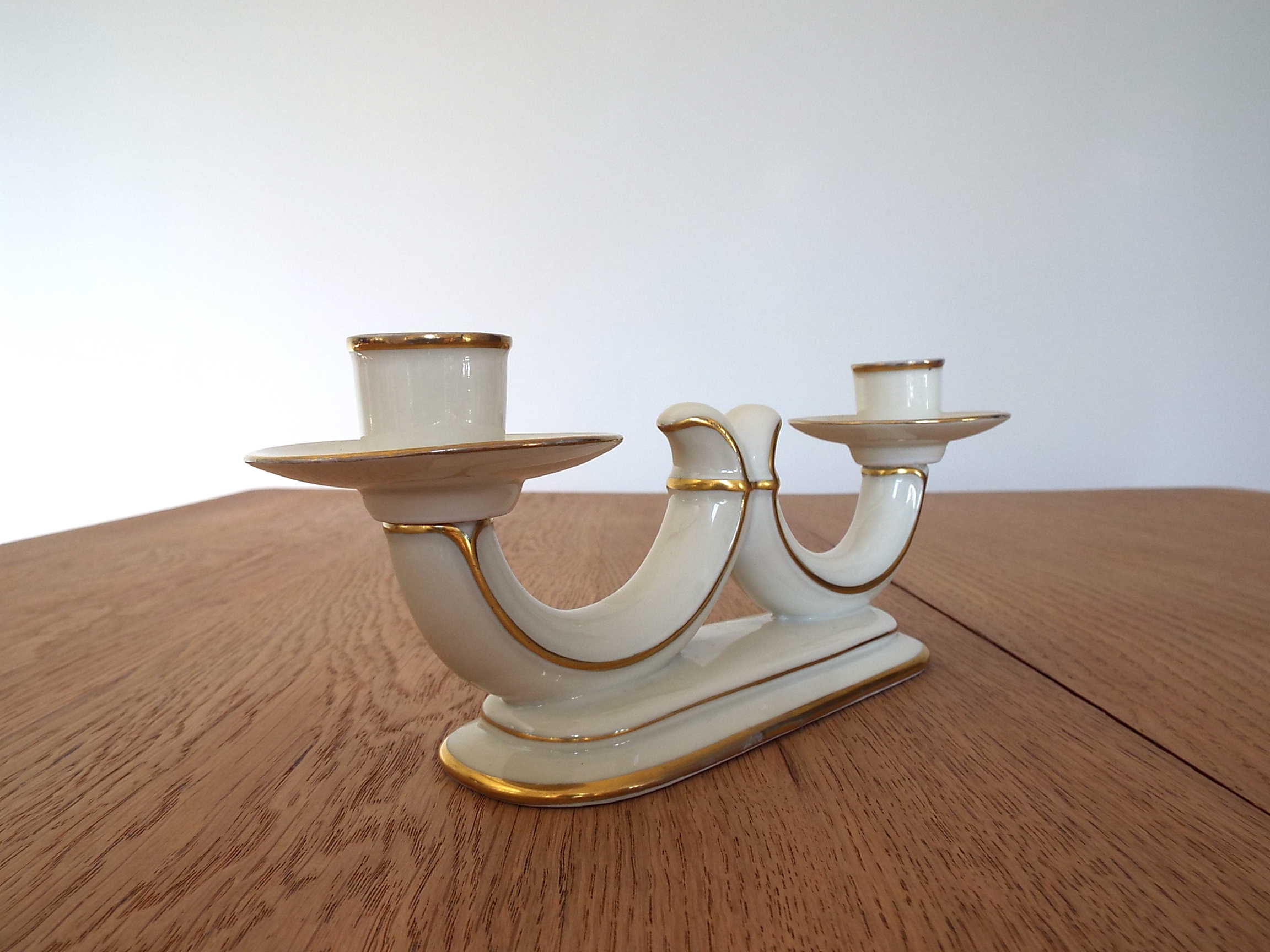 Porcelain candle holder