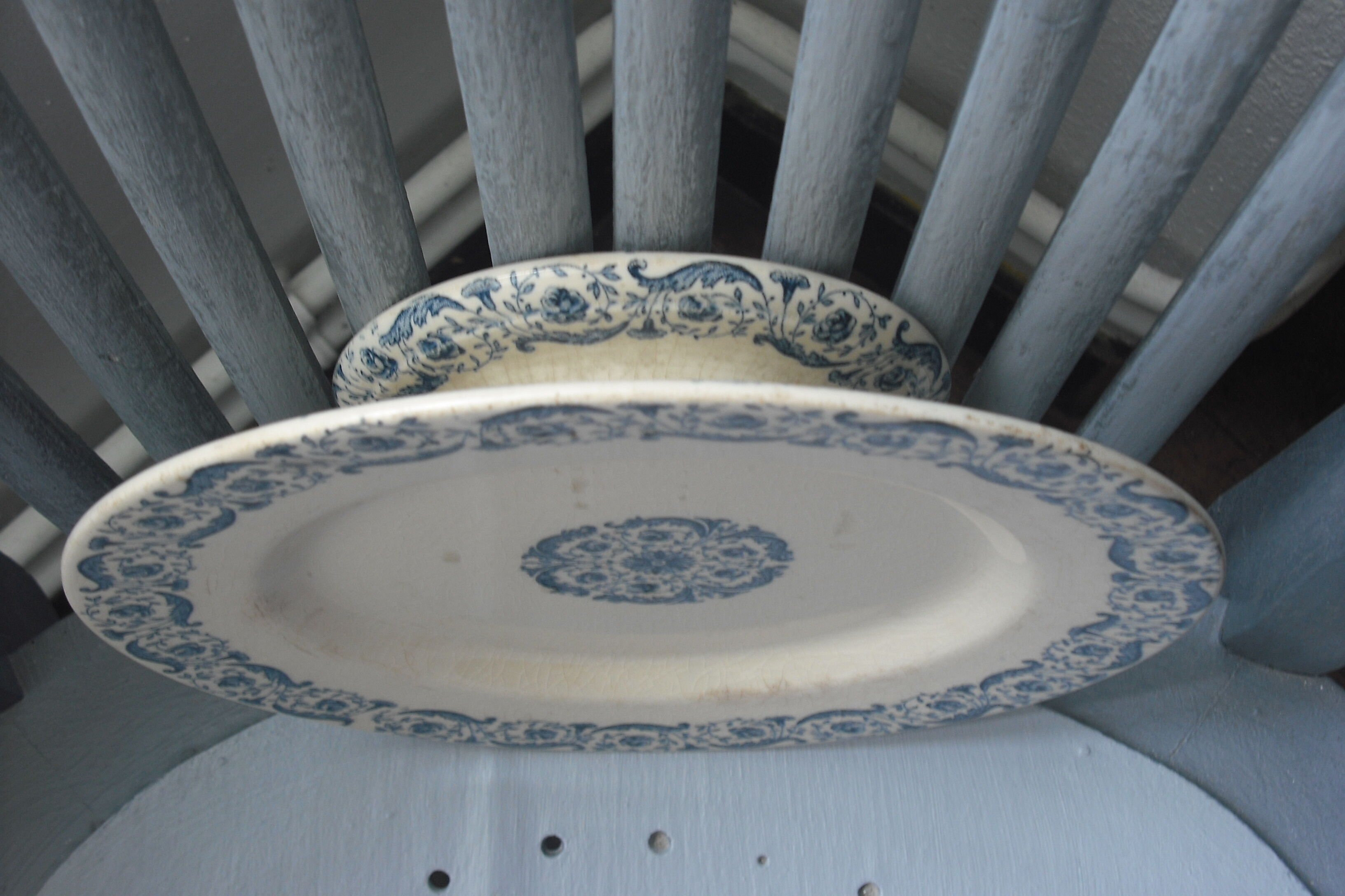 15 Gien porcelain plates and 1 cake dish on foot