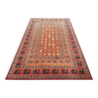 Large oriental rug 2m x 3m