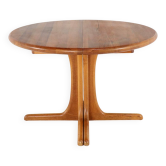 Round Danish 1x extendable teak dining table 'Kalundborg'