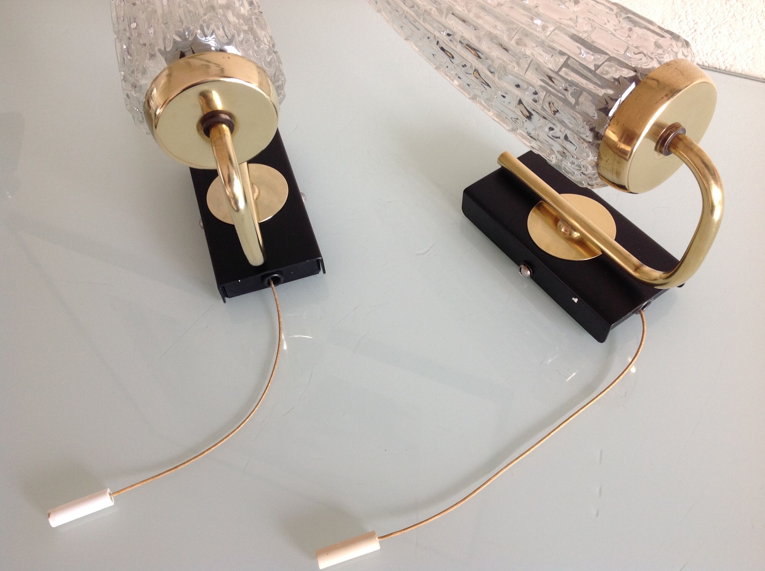 Pair of brass sconces and tulip glass 60