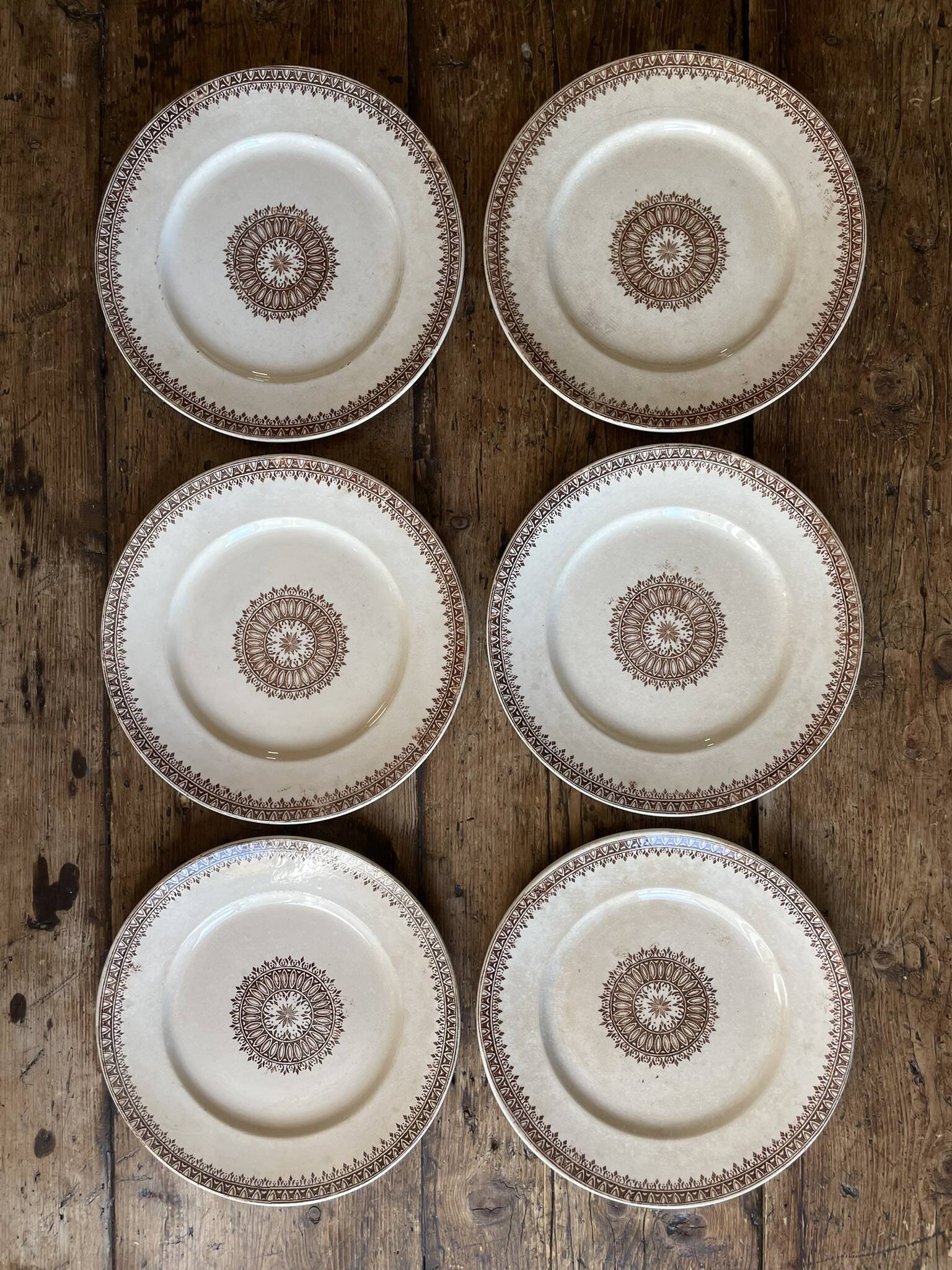 6 flat iron earth plates from Creil & Montereau