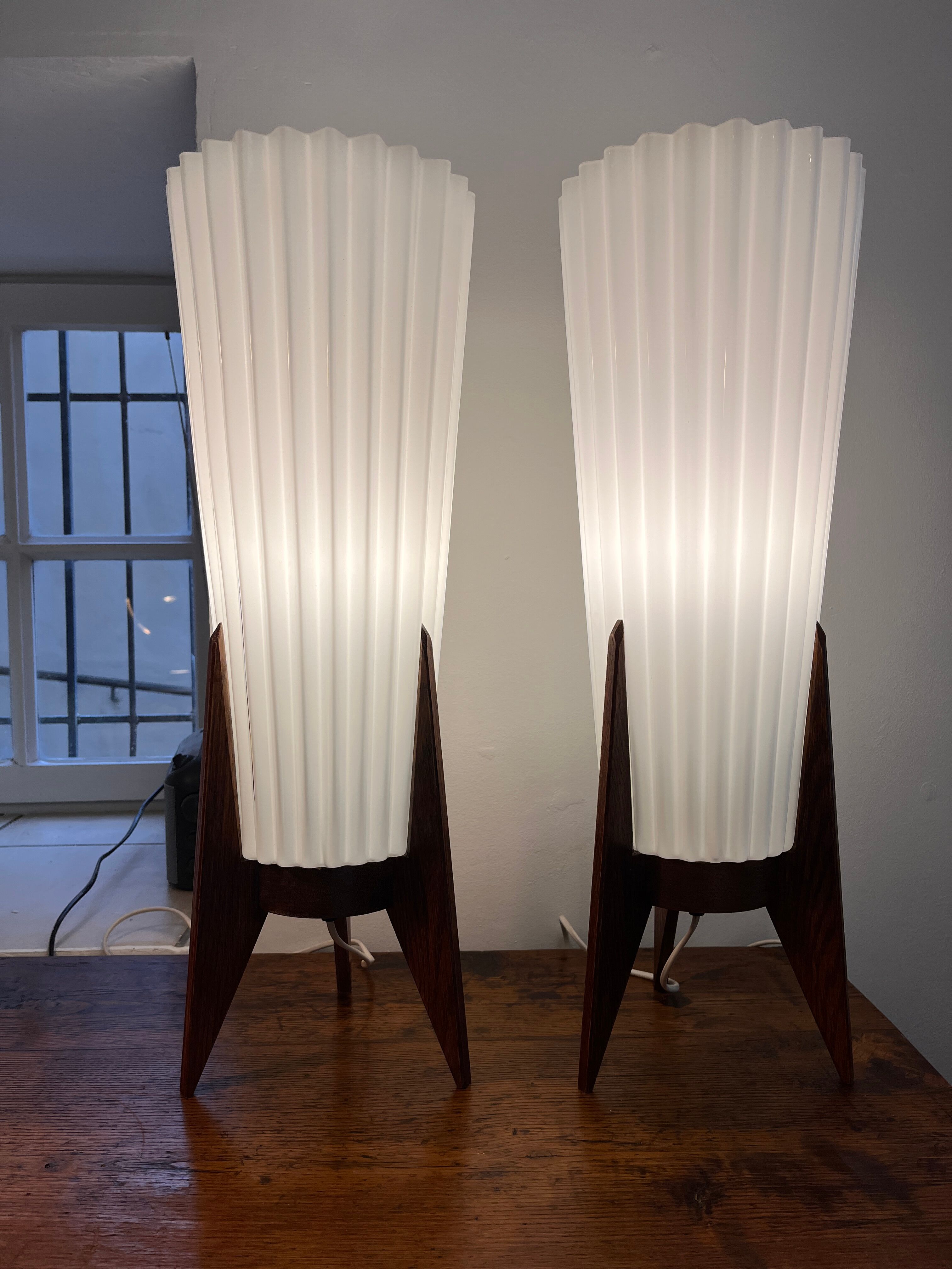 Lampe tripode scandinave design  années 70/80