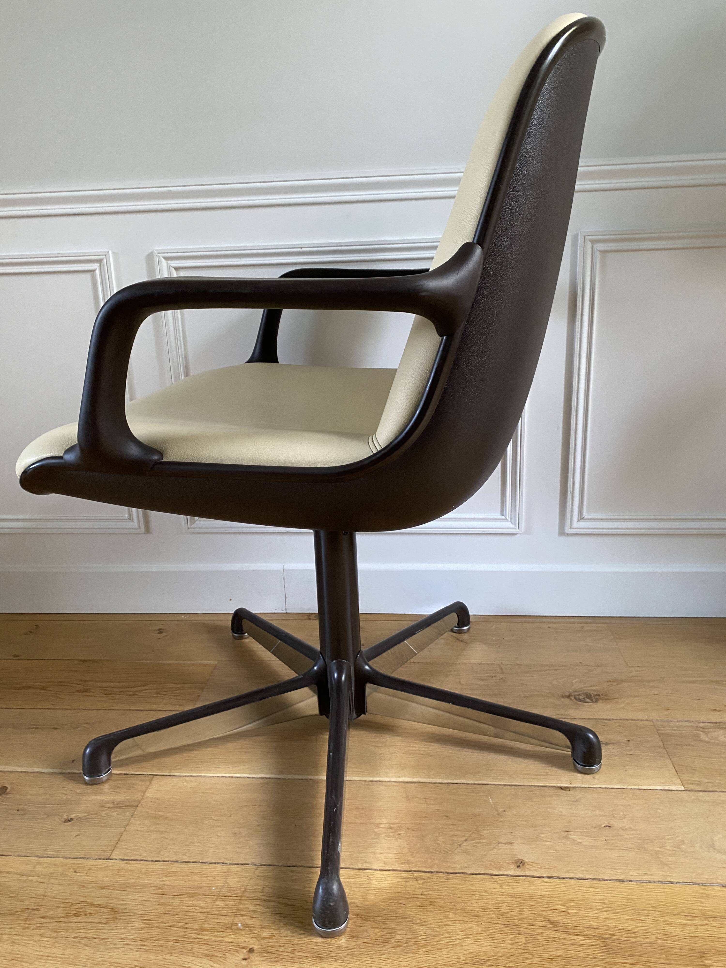 Office chair / vintage chair charles pollock "executive chair"
