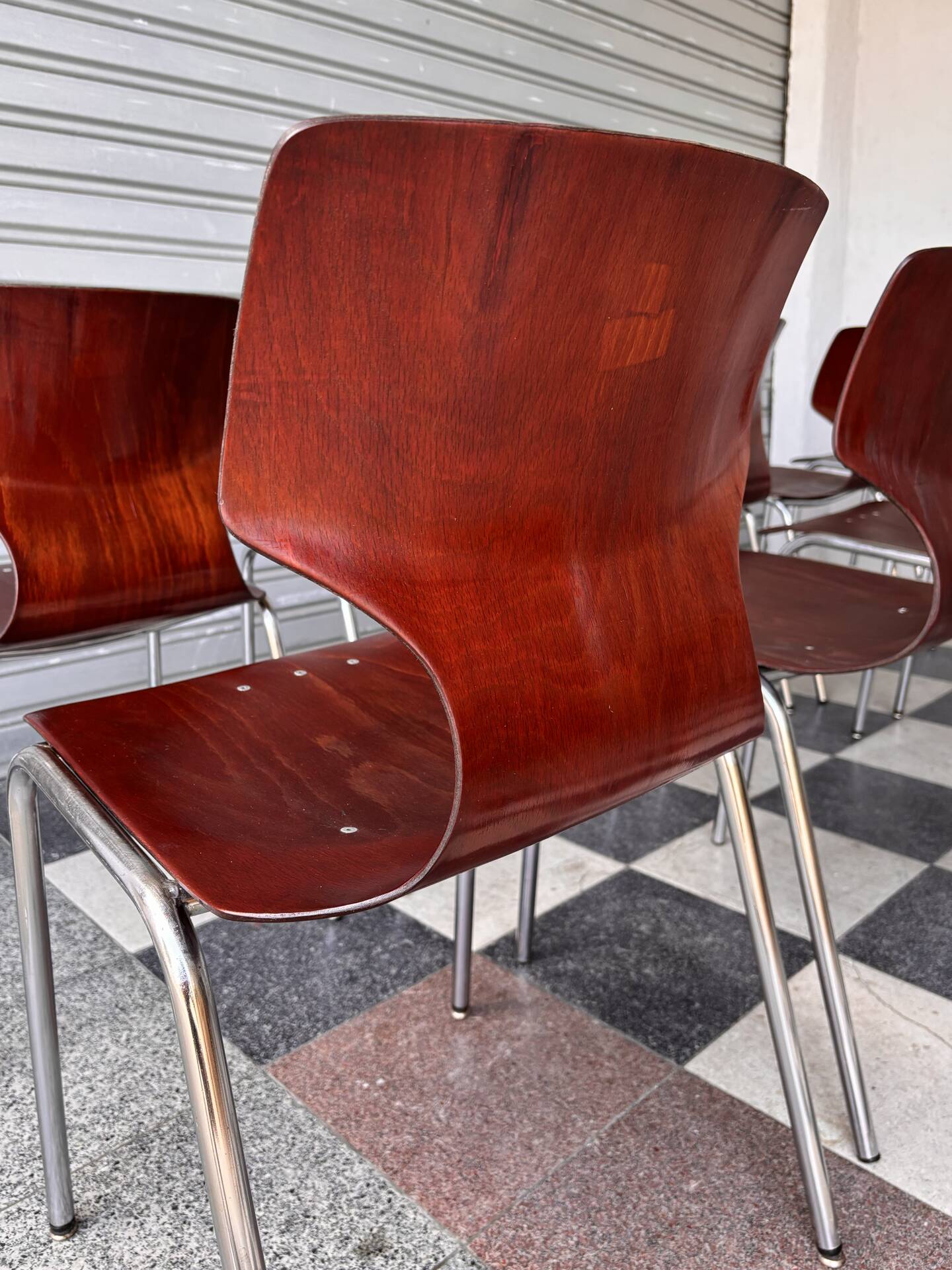 Lot de 10 chaises Pagholz