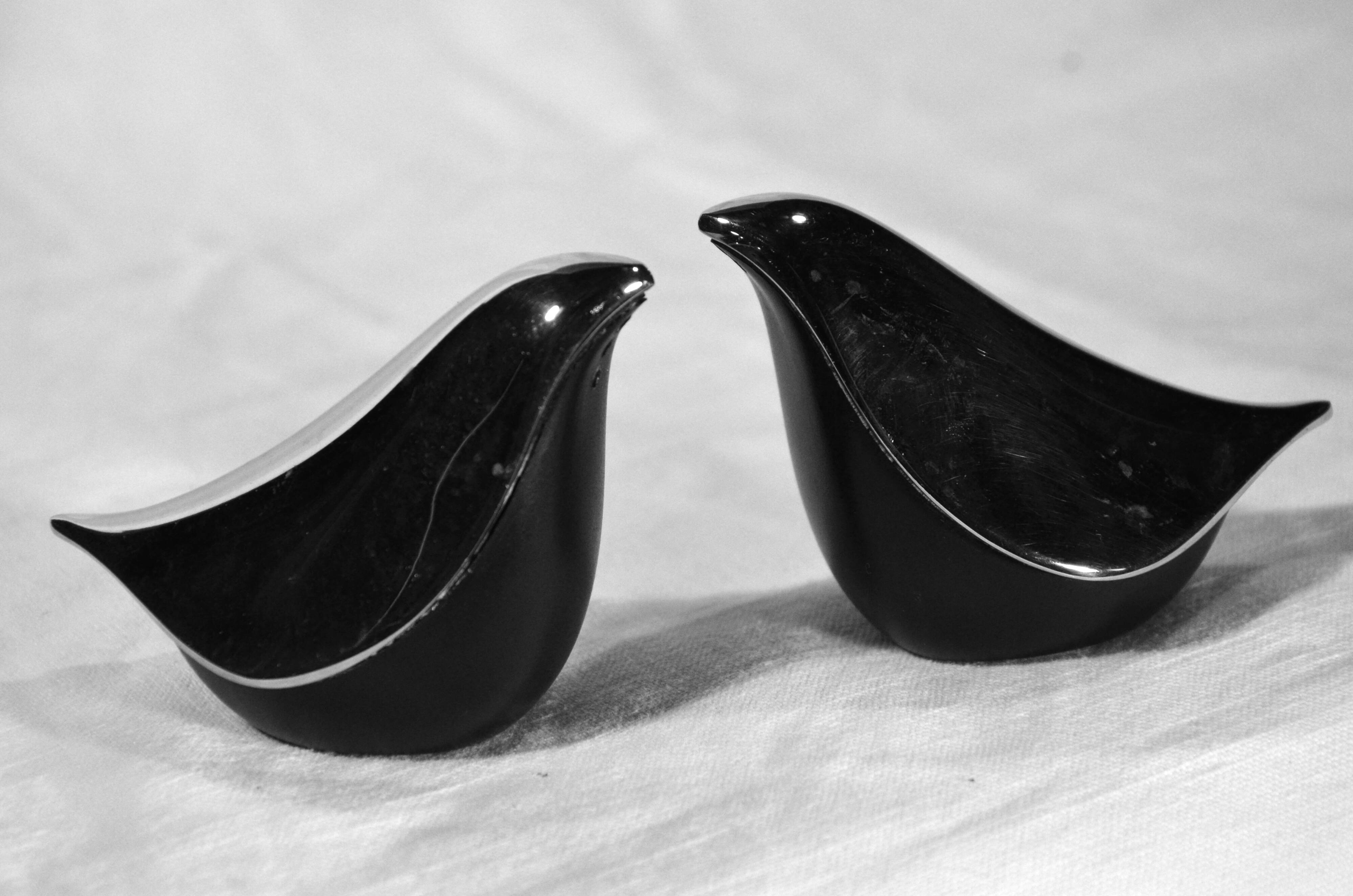 Salt and pepper shakers Joyas Design