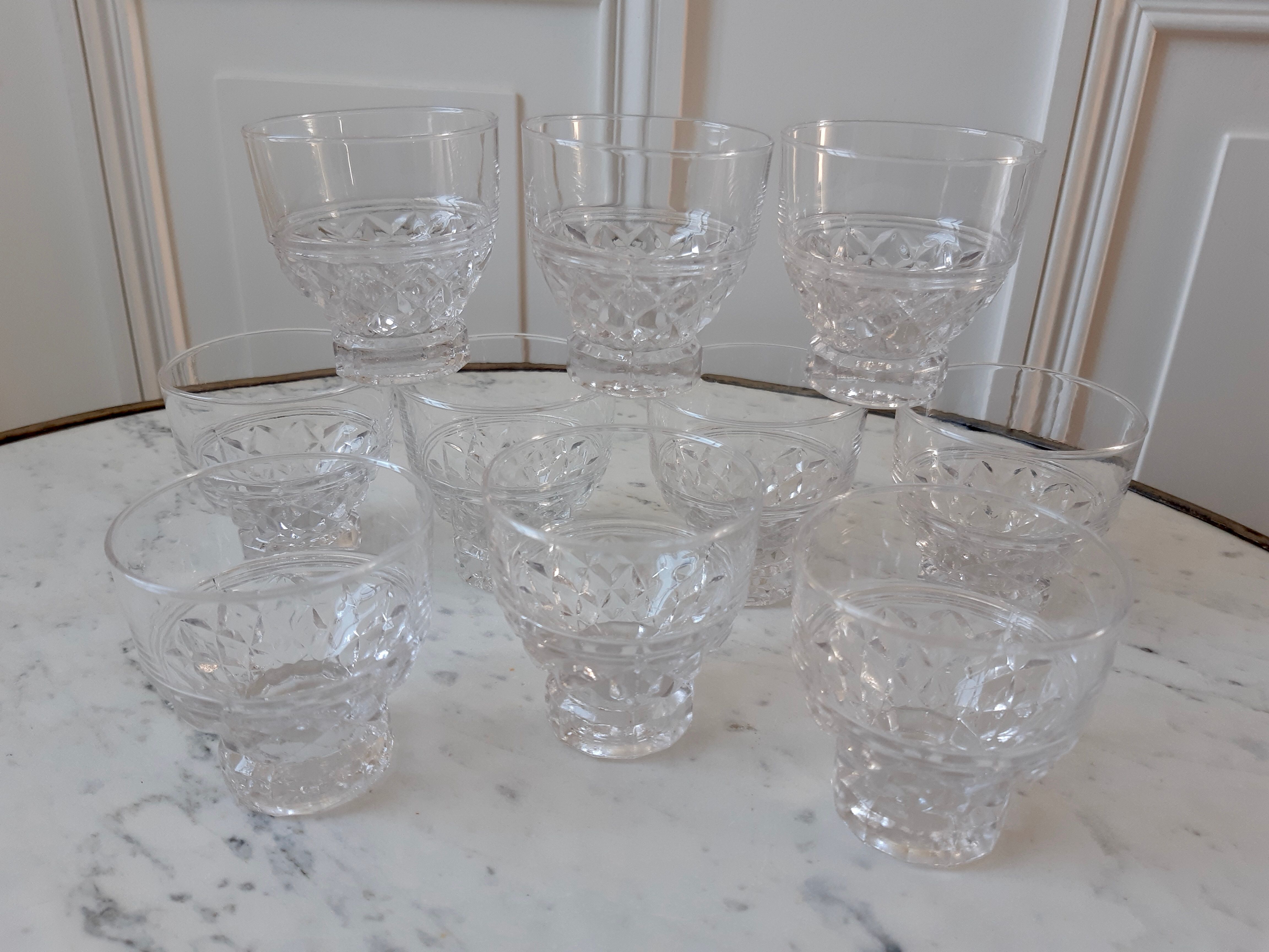 Lot of 10 crystal glasses aperitif
