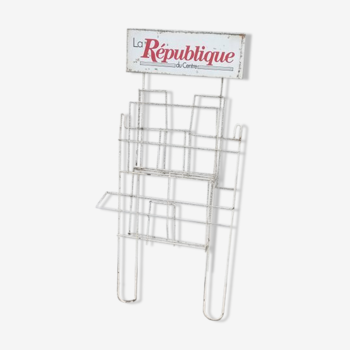 Newspaper display, magazine holder