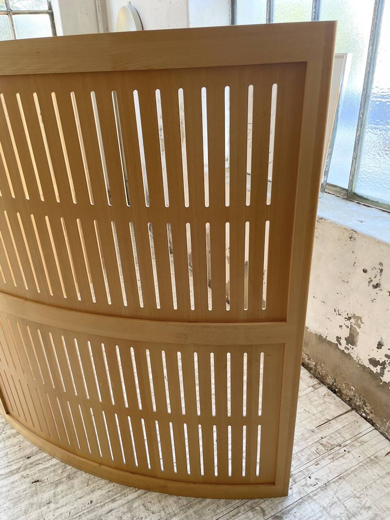 Large curved beech screen from the 80s