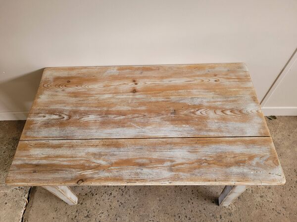 Table basse patinée