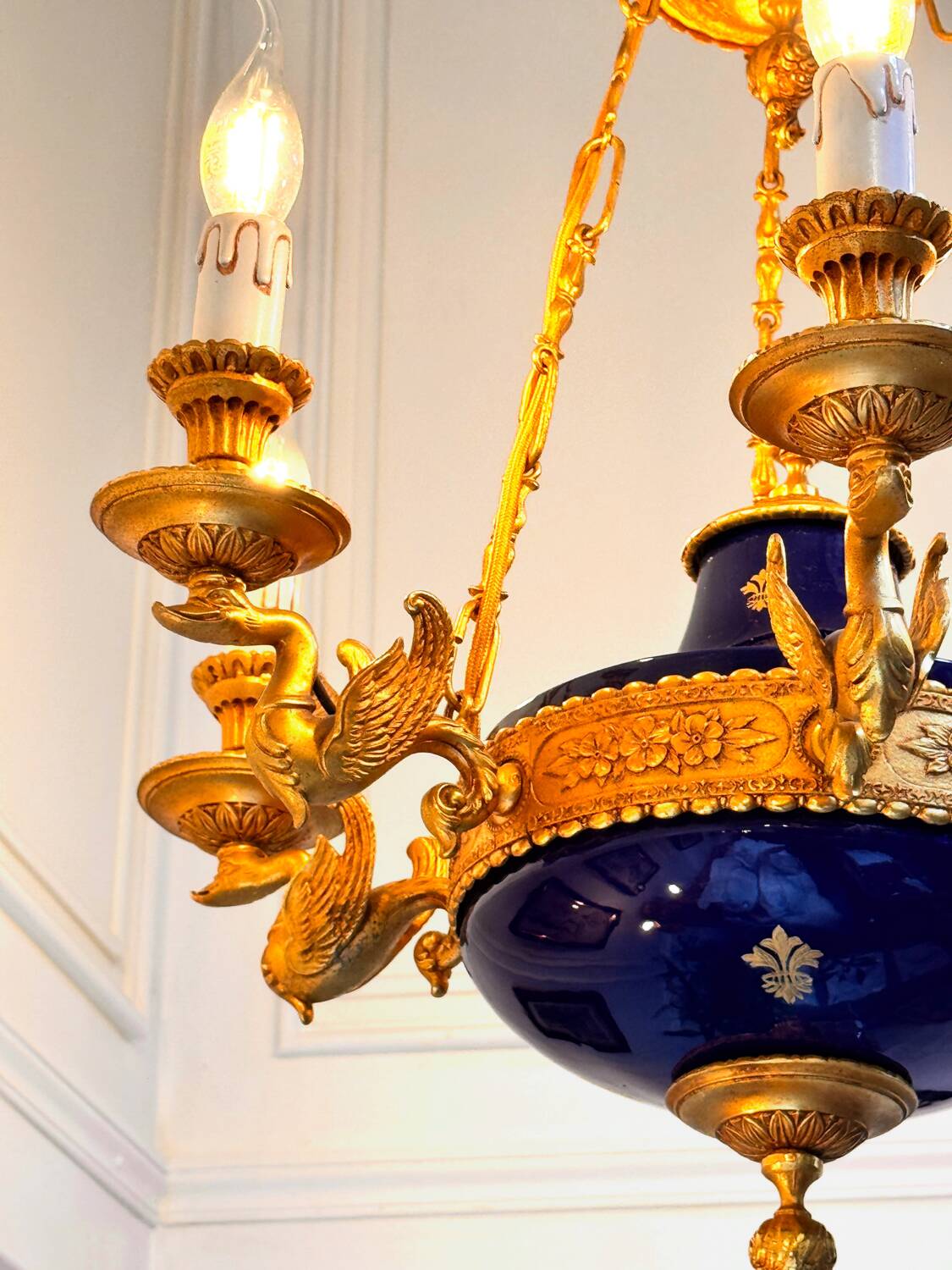 Lustre style Empire