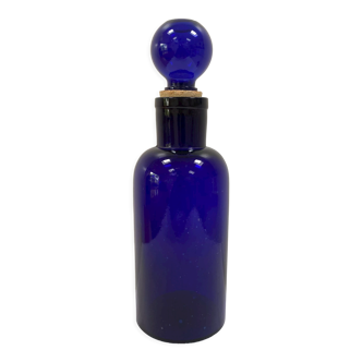 Ancien flacon d’apothicaire en verre bleu cobalt