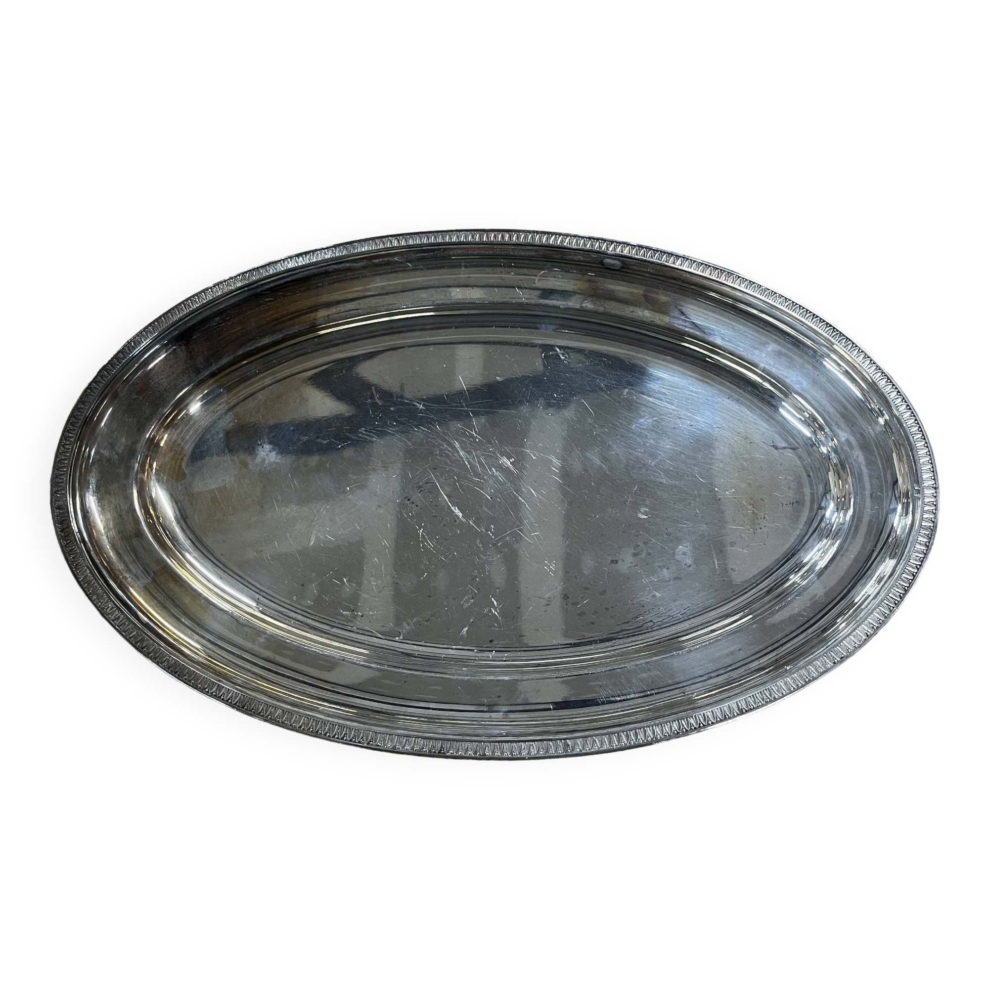 Oval tray in silver metal