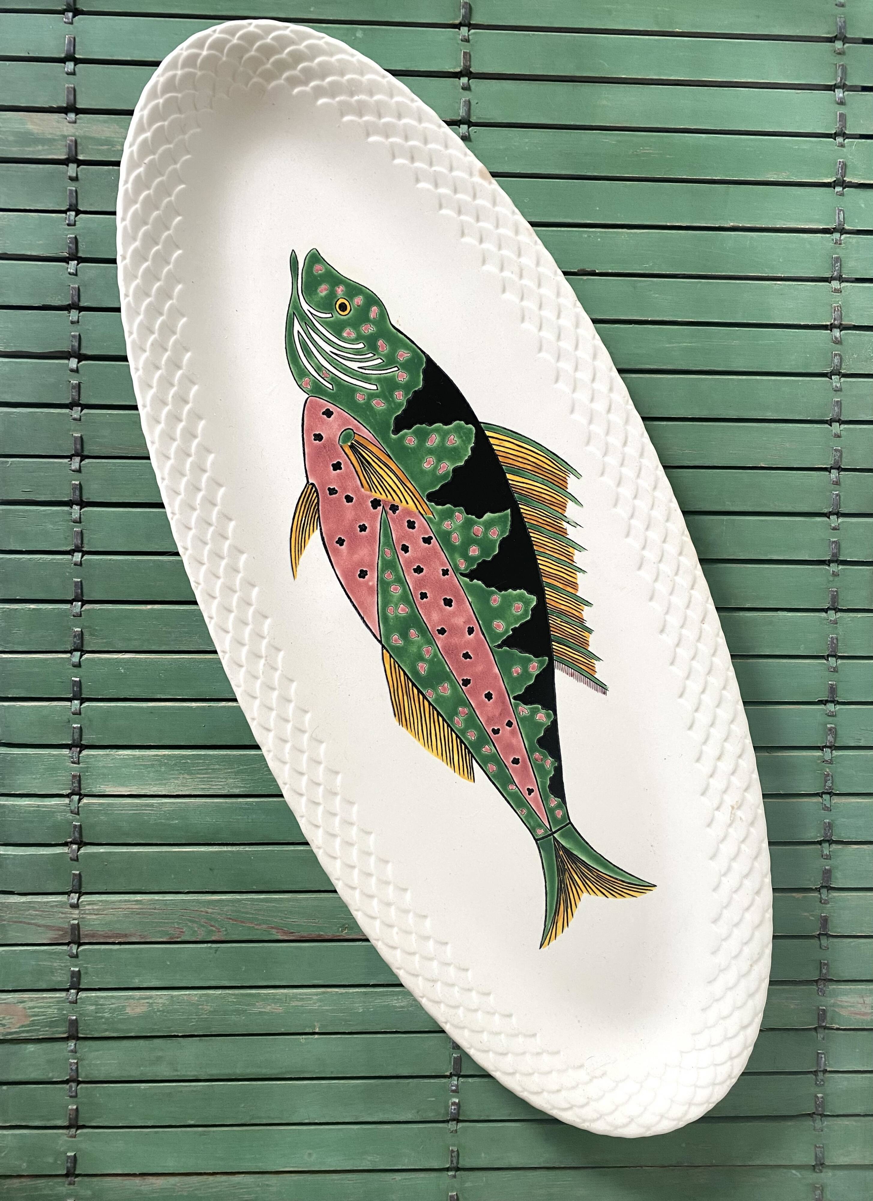 Large oval Gien fish dish, Halong Bay model
