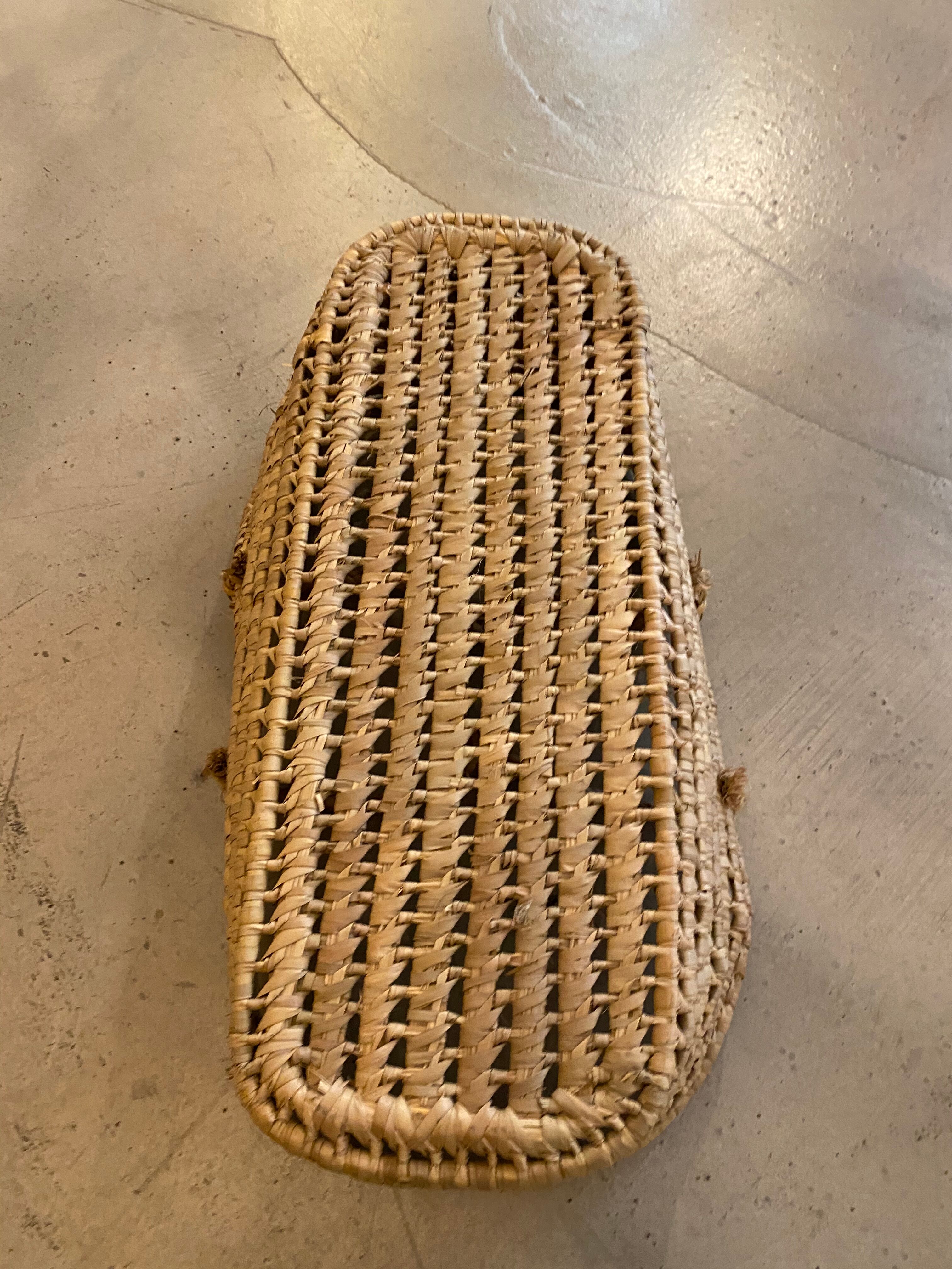 Doll bassinet