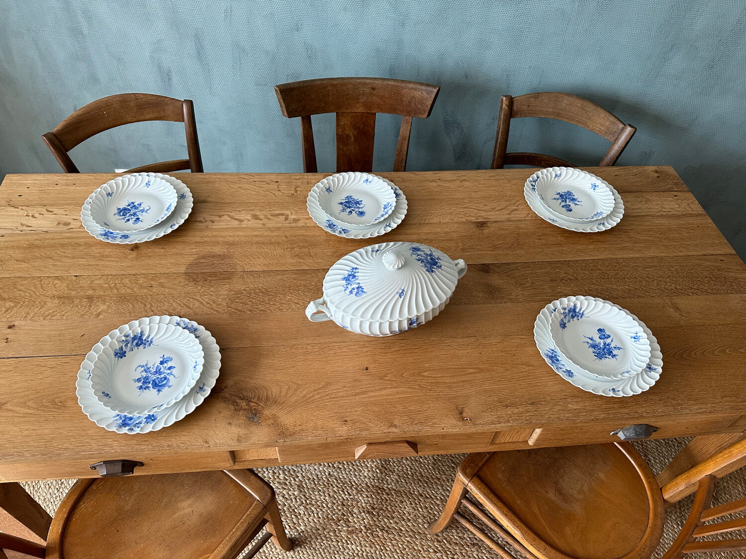 Farmhouse table