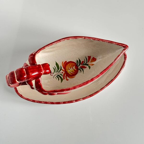 Saucière Henriot Quimper, décor fleurs et anse formant un homard